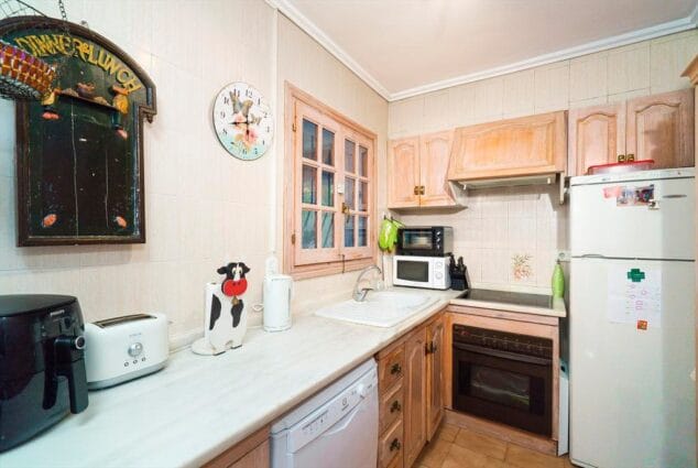 cocina casa louisa aguila rent a villa