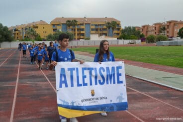 Desfile esuela de Atletismo