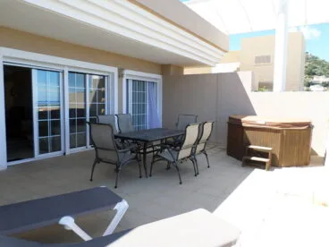 Foto 4a Terraza y Jacuzzi Promociones Denia, S.L.