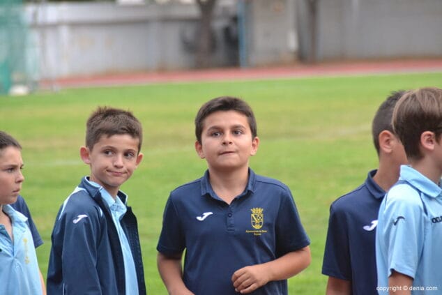 jugador de la escuela de futbol