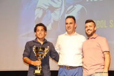 Jugadores del Reale Seguros-Audífonos Romany subcampeones Liga Oro