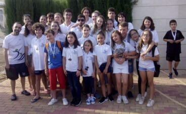 nadadores del centro deportivo aqualia denia