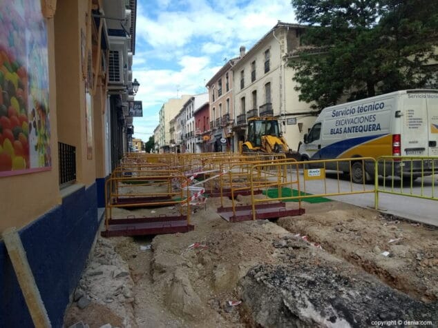 obras en la calle la mar