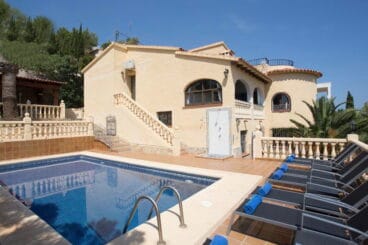 Piscina casa Berg Quality-Rent-a-Villa