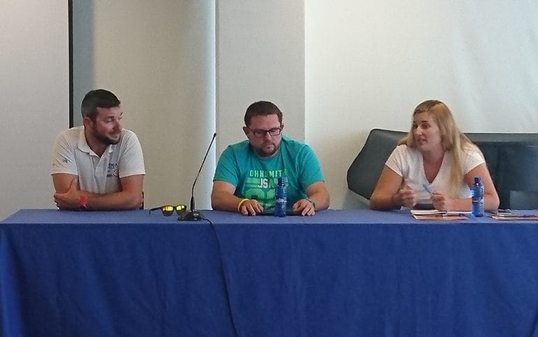 Ponentes durante el congreso de Remo para todos