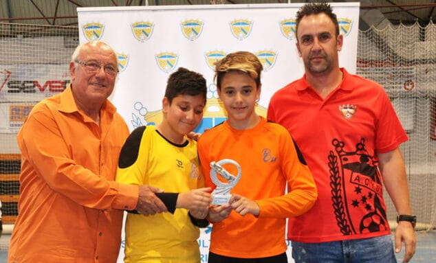 porteros del equipo menos goleado alevin pou