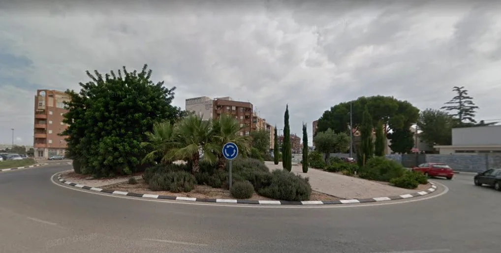 Rotonda de entrada a Dénia