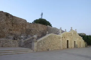 Ruta al atardecer por el Castillo de Dénia – Explanada del Gobernador