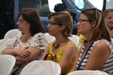 Donación solidaria Grupo Ginestar Dénia – Concejalas del Ayuntamiento
