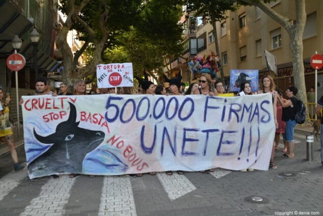 09 manifestacion antitaurina en denia recorrido