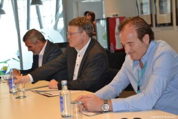 10 ximo puig se reune en denia con empresarios nauticos