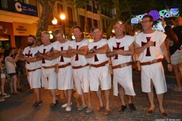 Entrada de moros y cristianos en las fiestas de Dénia – Filà Templaris
