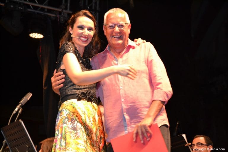 Concierto Santíssima Sang Banda de Dénia 2018 - Agradecimiento a Carmen Paula Romero