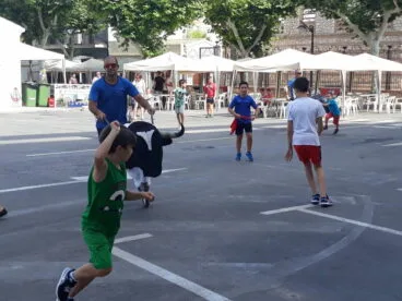 Actividades infantiles en la fiesta Compte Arrere de Ondara