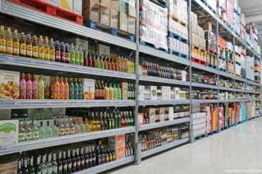 Diversas bebidas alcoholicas en Puga Cash Carry