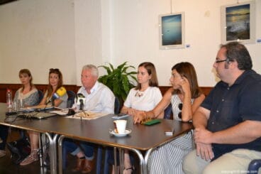 comerciantes de denia durante una rueda de prensa