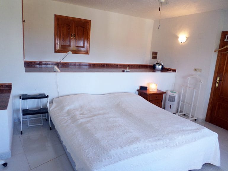 Dormitorio de la casa Promociones Dénia SL