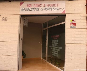 Entrada Clínica Doctora Flores de Apodaca