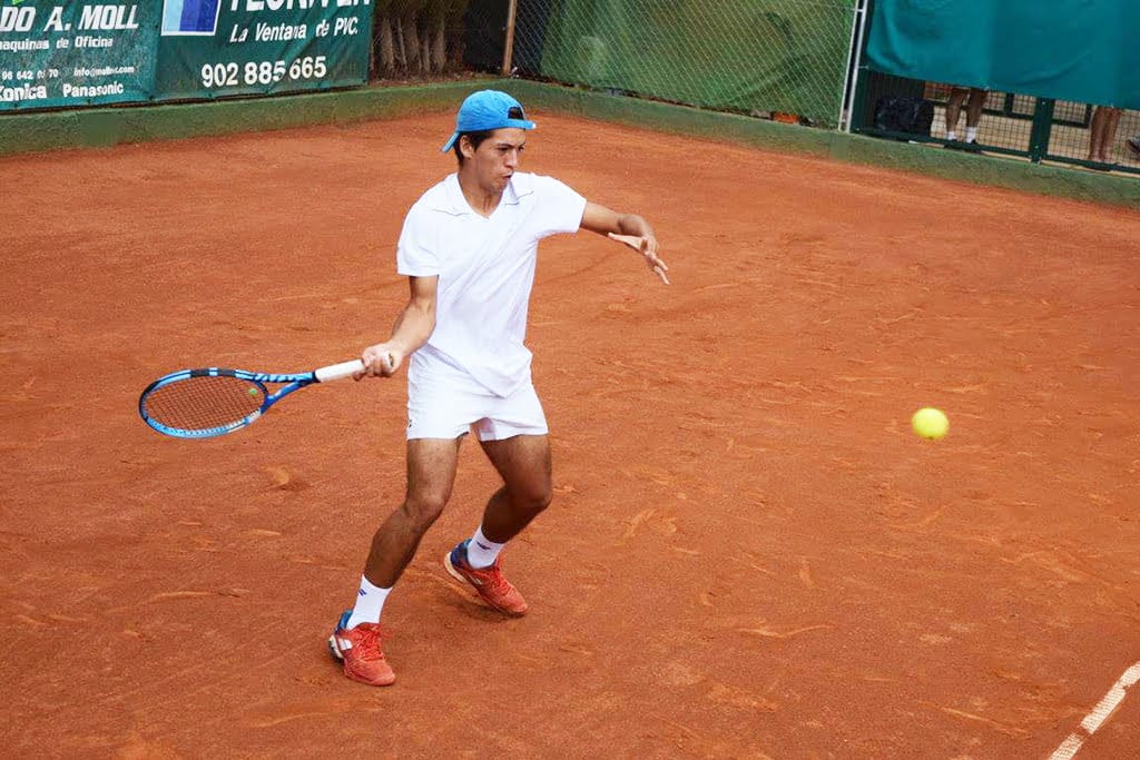 Comienza la fase previa con 32 jugadores en el 'XXXX Trofeo Ciudad de Dénia' del Orysol 2 golpe de derecha
