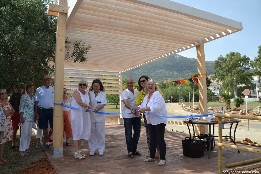 Inauguración de la pérgola donada al Hospital de La Pedrera