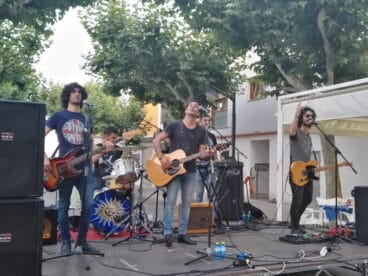 La Mocha actuó en Ondara
