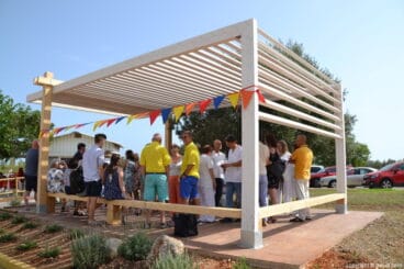 pergola donada al hospital de la pedrera