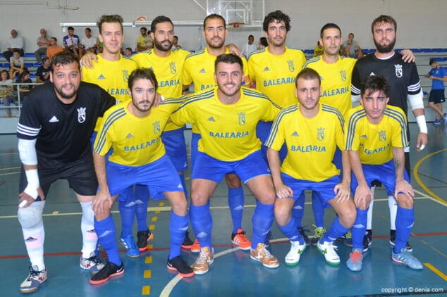 plantilla del denia futsal con jugadores que la mayoria de ellos formaran en el club fs mar de denia