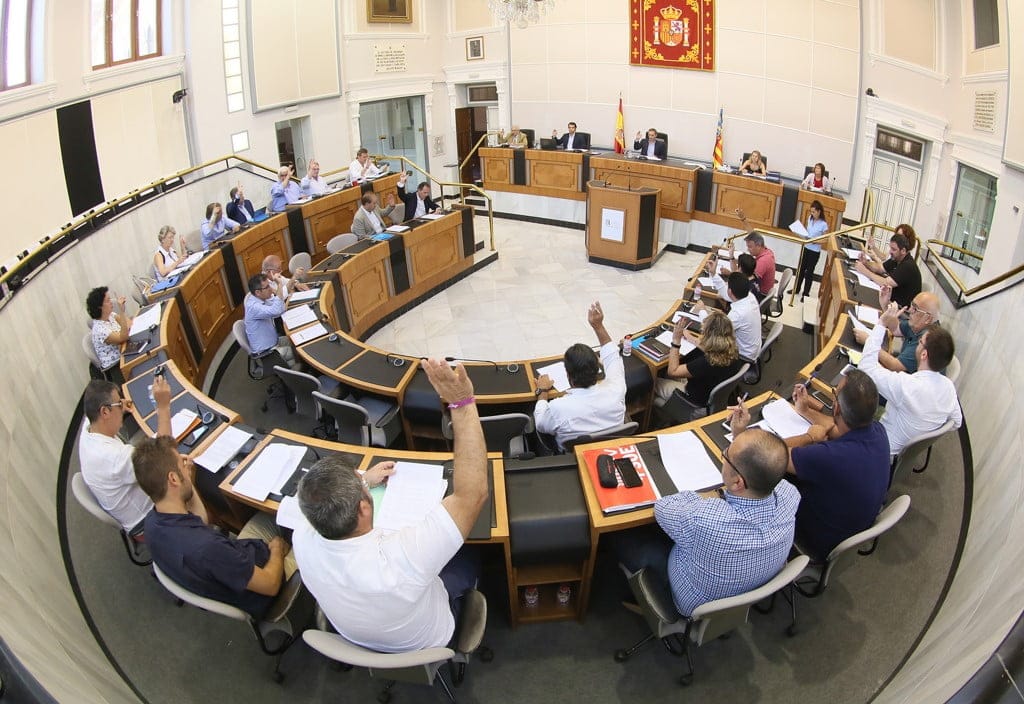 pleno extraordinario en la diputacion de alicante