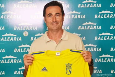 Presentación de Diego Miñana como entrenador dianense