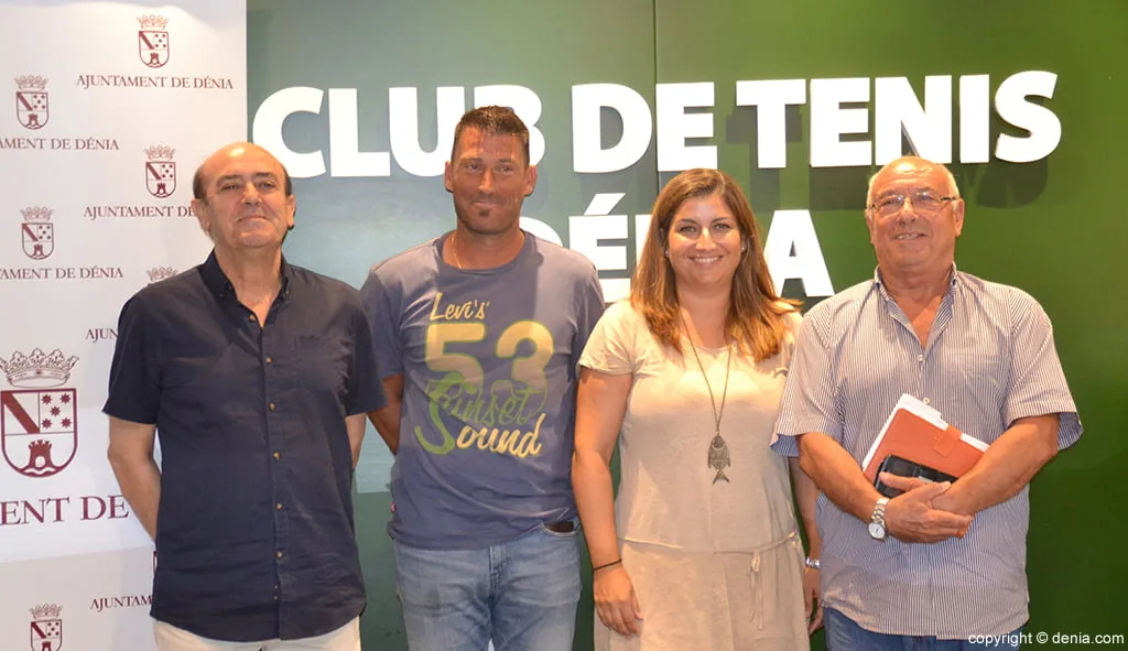 Presentación en el Club Tenis Dénia del 'XXXX Circuito Orysol' 2 presentacion del 40 circuito orysol