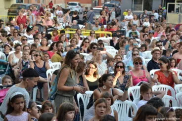 Público en la actuación de Dani Miquel