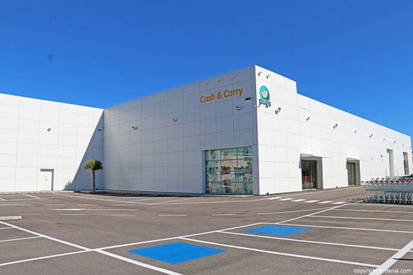 puga cash carry facahada