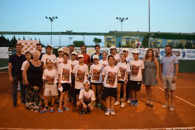 recogepelotas con los finalistas