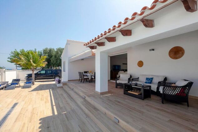 terraza y chill out en quality rent a villa