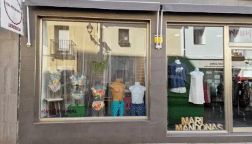 Variedad de ropa en Marimandonas