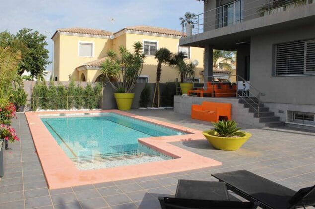 Deniasol celebra un año de éxito en el sector inmobiliario gracias a la confianza de sus propietarios y al trabajo de su equipo 6 villa con piscina deniasol