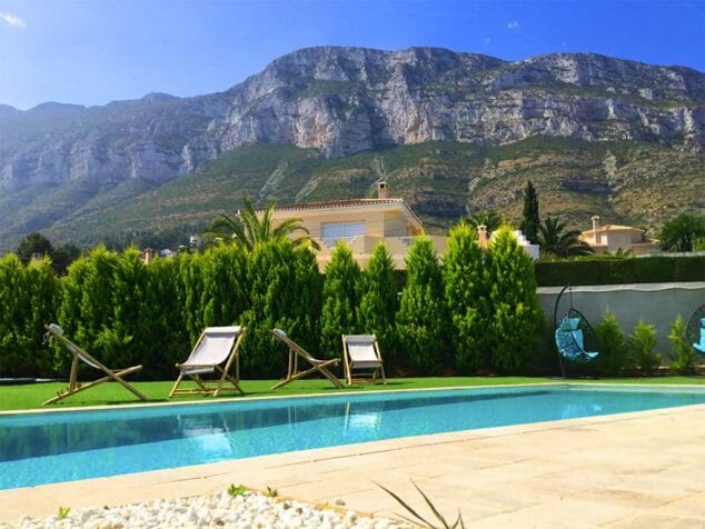 Deniasol celebra un año de éxito en el sector inmobiliario gracias a la confianza de sus propietarios y al trabajo de su equipo 5 villa con vistas al montgo deniasol