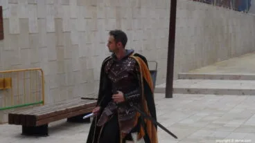 Milagro de la niebla – emisario cristiano en la plaza