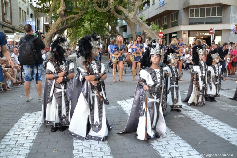 Desfile infantil Dénia 2018 - Filà Almogàvers