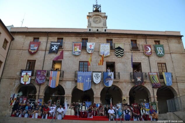 13 pregon moros y cristianos denia 2018 fachada del ayuntamiento