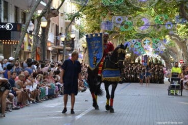 Desfile de gala Moros y Cristianos Dénia 2018 – Filà Almogàvers