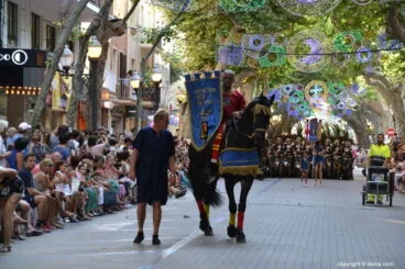 Desfile de gala Moros y Cristianos Dénia 2018 – Filà Almogàvers
