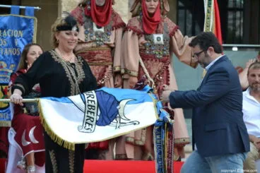 Pregón Moros y Cristianos Dénia 2018 – Imposición de corbatines a los estandartes