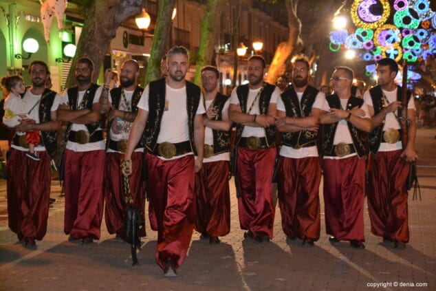 22 retreta y disparo final 2018 fila abencerrajes