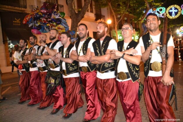 23 retreta y disparo final 2018 fila abencerrajes