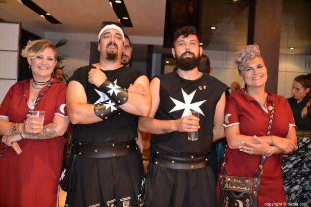 36 cena de gala moros y cristianos 2018 desfilando