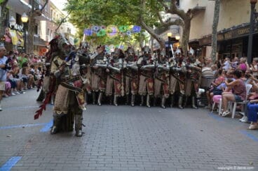 Desfile de gala Moros y Cristianos Dénia 2018 – Filà Creuats