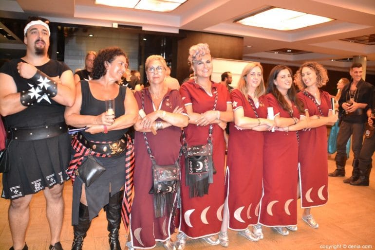 Cena de gala Moros y Cristianos 2018 - Desfilando