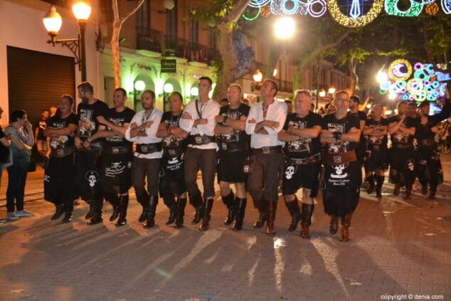 40 retreta y disparo final 2018 fila marins corsaris