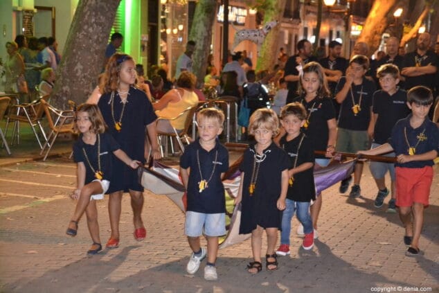 41 retreta y disparo final 2018 fila deniers